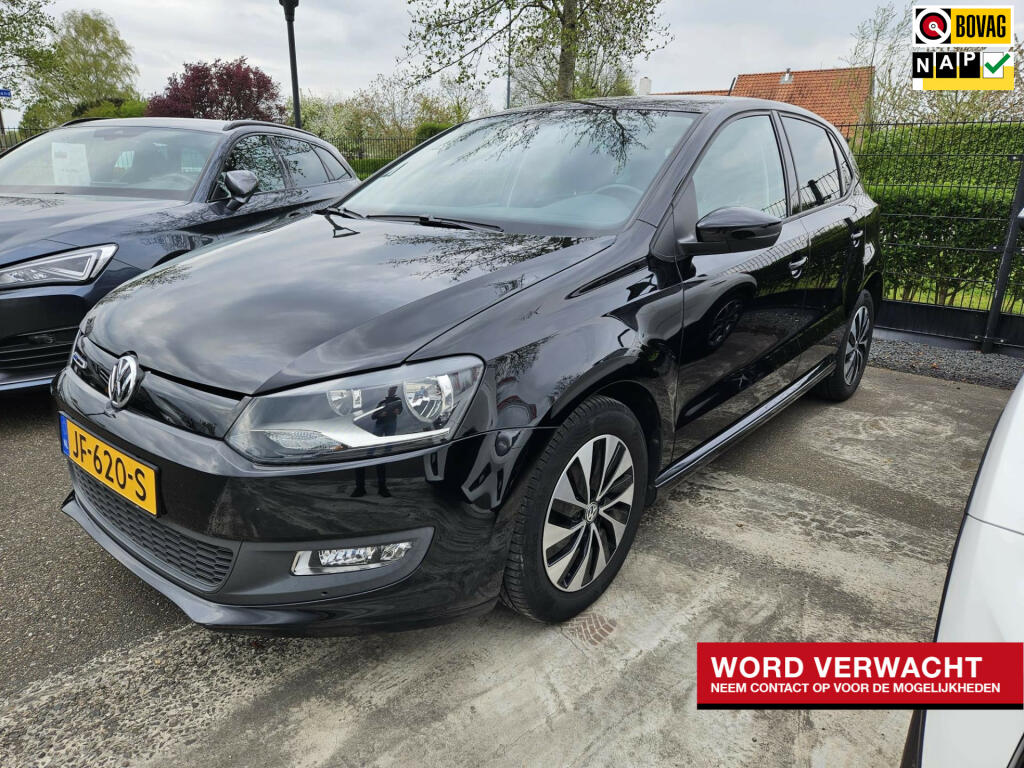 Volkswagen-Polo-thumb